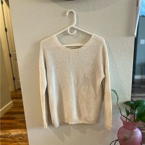 Forever 21 ladies off white long sleeved sweater with open back in a V cut out